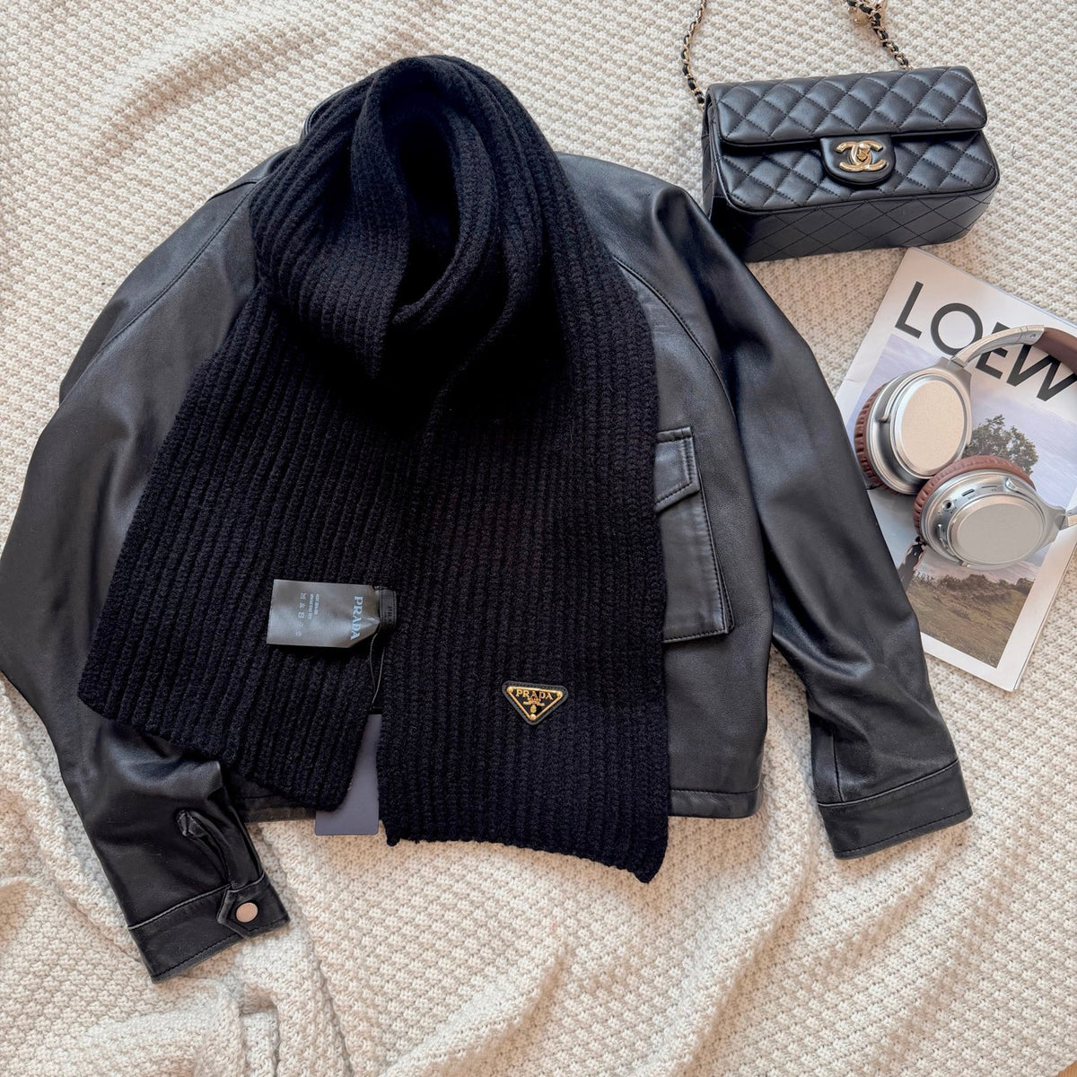 💰 New Classic Couple's Lambswool Scarf 📦 – Elegant & Minimalist