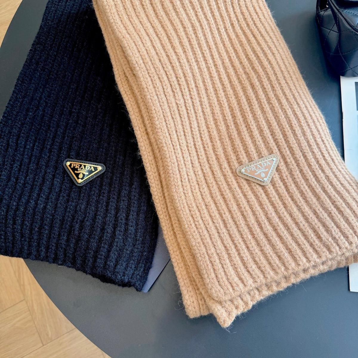 💰 New Classic Couple's Lambswool Scarf 📦 – Elegant & Minimalist