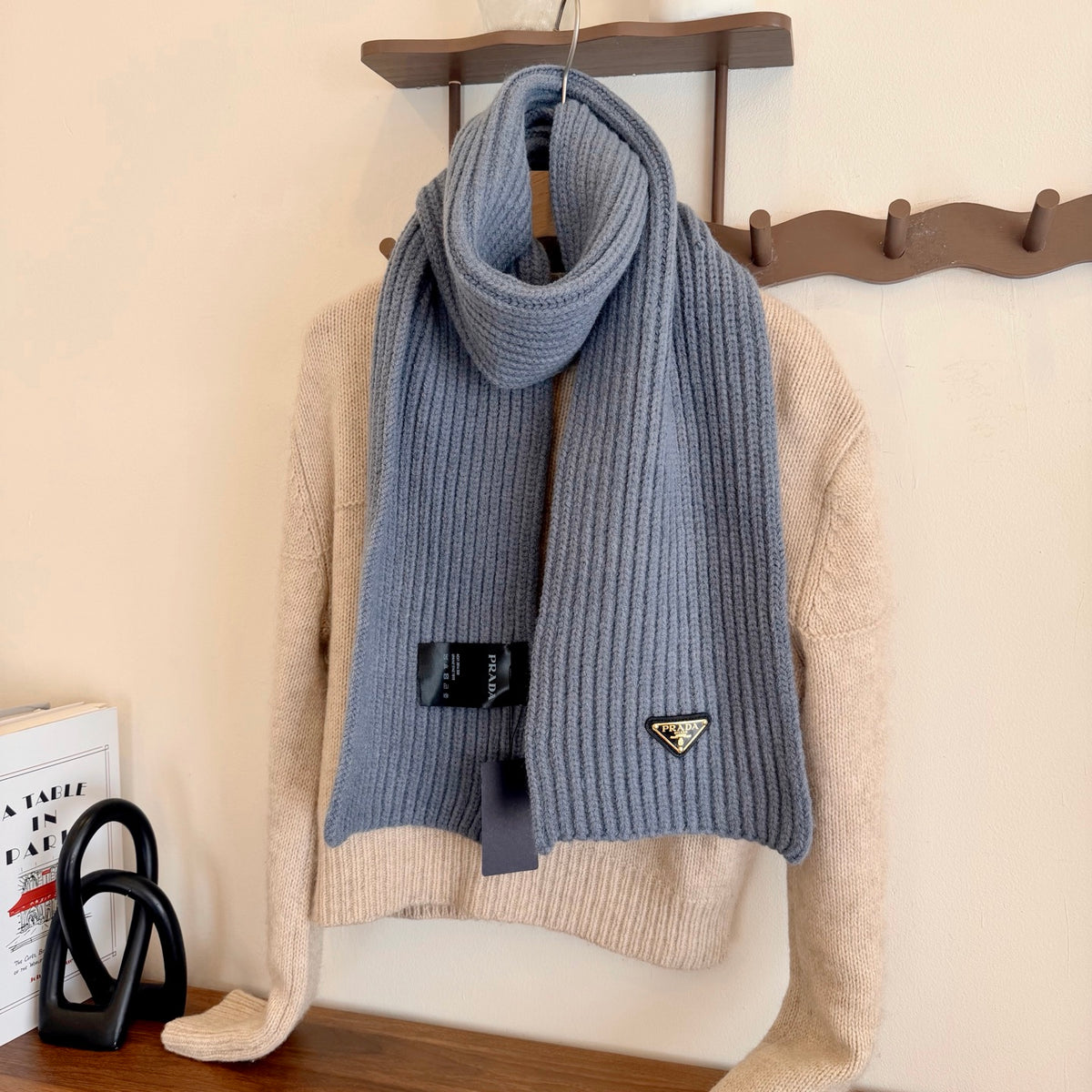 💰 New Classic Couple's Lambswool Scarf 📦 – Elegant & Minimalist