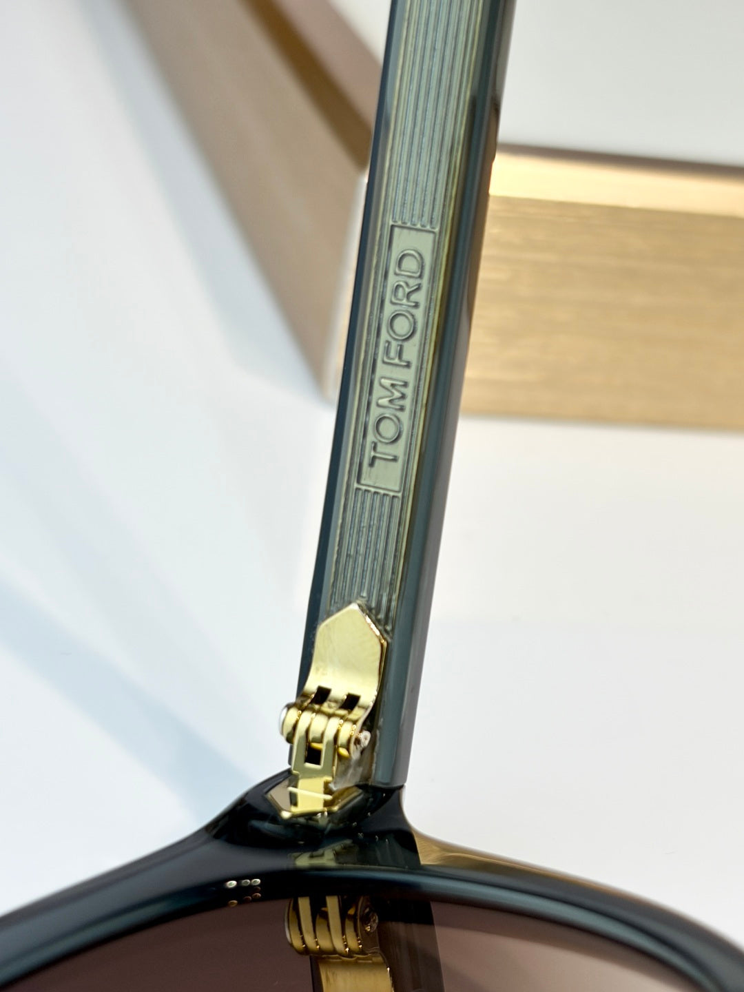P229587927959601152